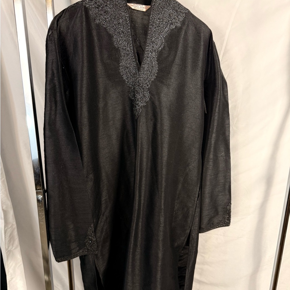 Bombay Black Casual Semi-Formal Shirts